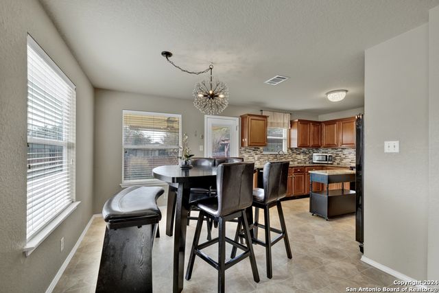 2418 FAYETTE DR, New Braunfels, TX 78130