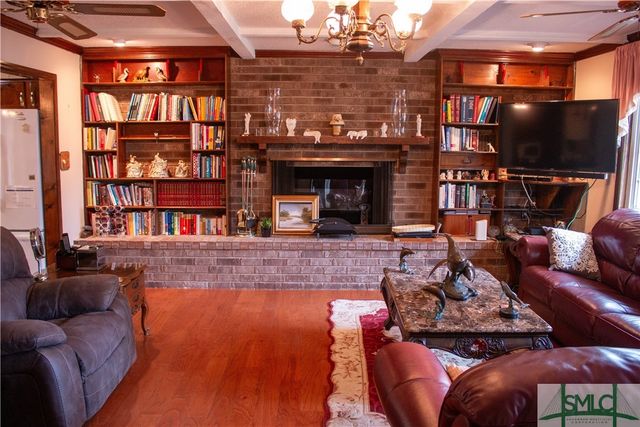 127 Pine Grove Drive, Savannah, GA 31419