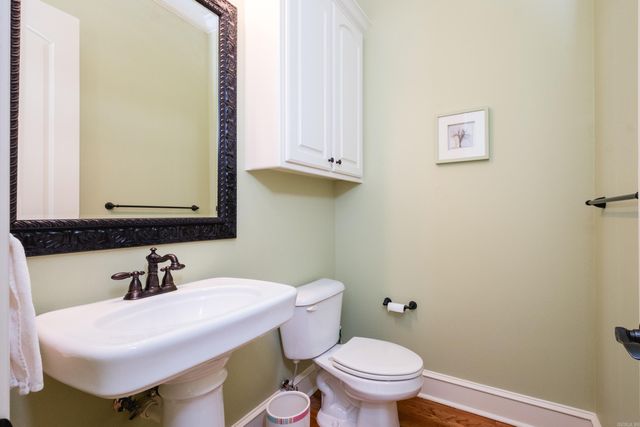 26 Alton Ln, Little Rock, AR 72211