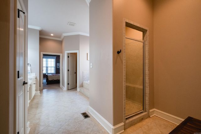 26 Alton Ln, Little Rock, AR 72211