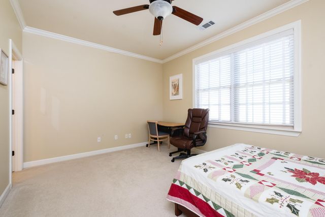 26 Alton Ln, Little Rock, AR 72211