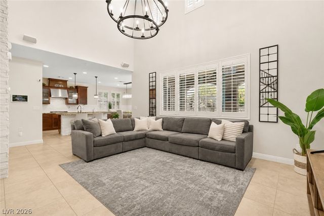 571 Signal Peak Street, Las Vegas, NV 89138