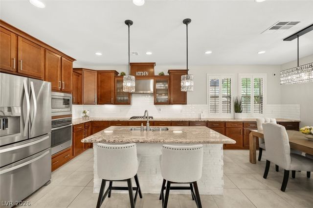 571 Signal Peak Street, Las Vegas, NV 89138