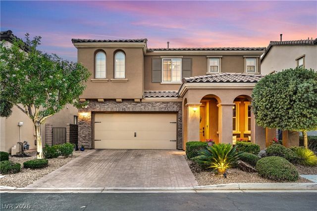 571 Signal Peak Street, Las Vegas, NV 89138