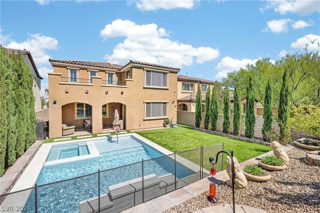 571 Signal Peak Street, Las Vegas, NV 89138