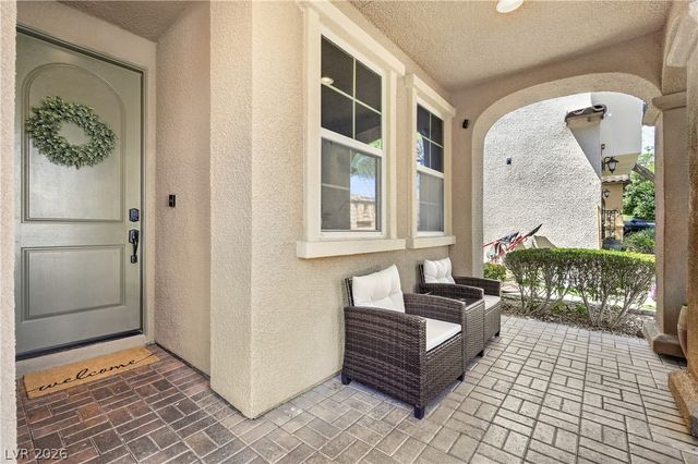 571 Signal Peak Street, Las Vegas, NV 89138