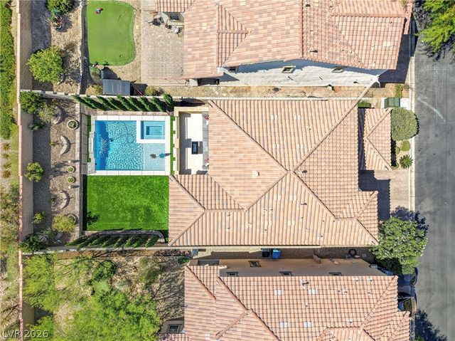 571 Signal Peak Street, Las Vegas, NV 89138