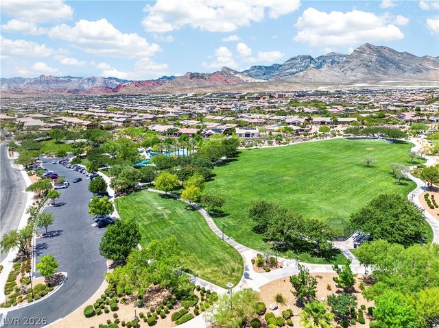 571 Signal Peak Street, Las Vegas, NV 89138