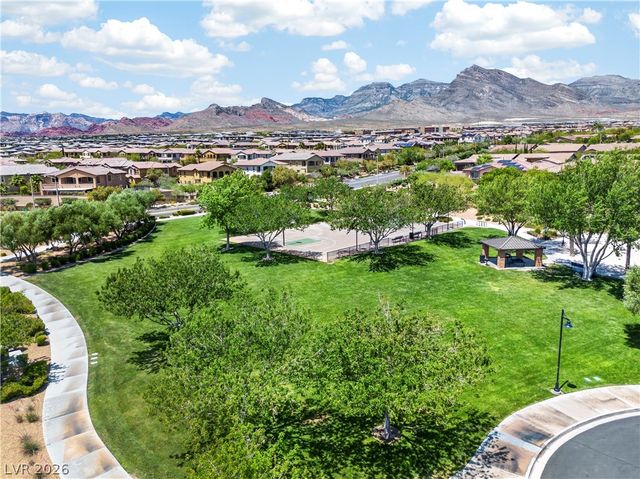 571 Signal Peak Street, Las Vegas, NV 89138