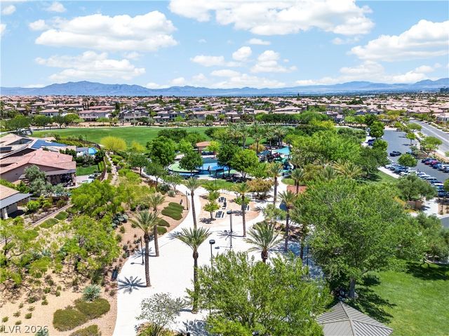 571 Signal Peak Street, Las Vegas, NV 89138