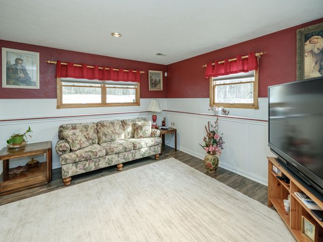 7696 Stoney Creek Drive, Augusta, MI 49012