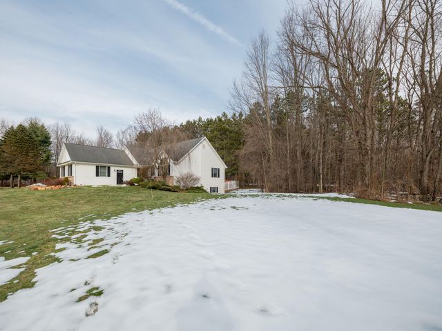 7696 Stoney Creek Drive, Augusta, MI 49012