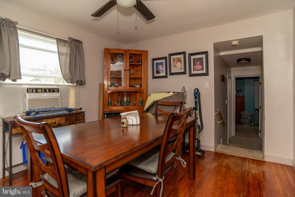 618 CEDAR AVE, Croydon, PA 19021