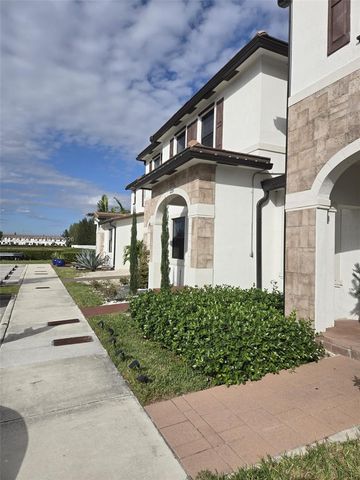 11135 W 32nd Ln, Hialeah, FL 33018