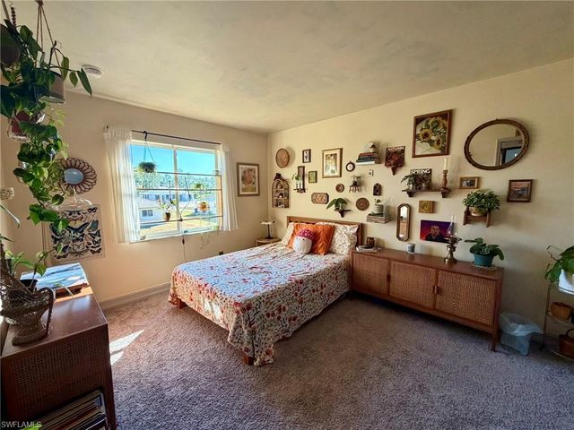 857 Bedford DR, Lehigh Acres, FL 33974