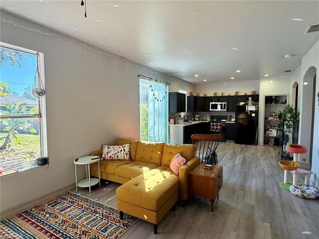 857 Bedford DR, Lehigh Acres, FL 33974