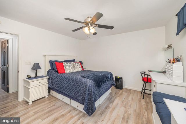 276 DRUMMER DR, New Oxford, PA 17350