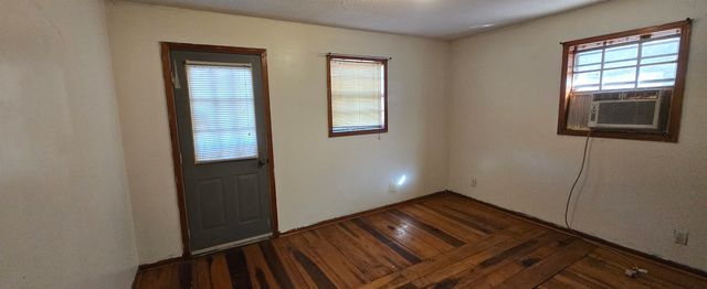 2260 HEBRON RD, Middleton, TN 38052