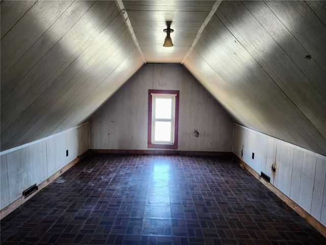 201 2nd St, City Of But Ne, PA 16001