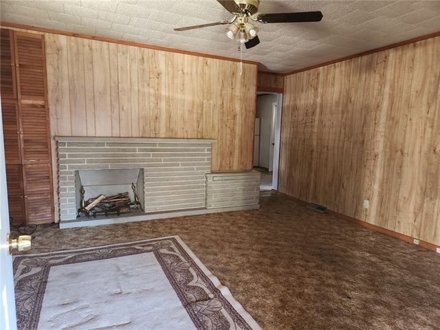 201 2nd St, City Of But Ne, PA 16001