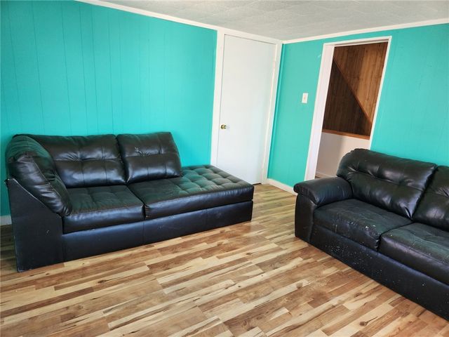 201 2nd St, City Of But Ne, PA 16001