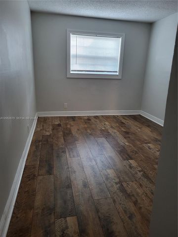 35 NE 13th Street 1, Fort Lauderdale, FL 33304