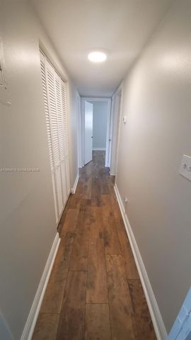35 NE 13th Street 1, Fort Lauderdale, FL 33304