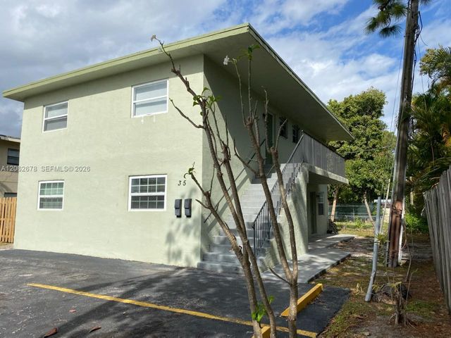 35 NE 13th Street 1, Fort Lauderdale, FL 33304