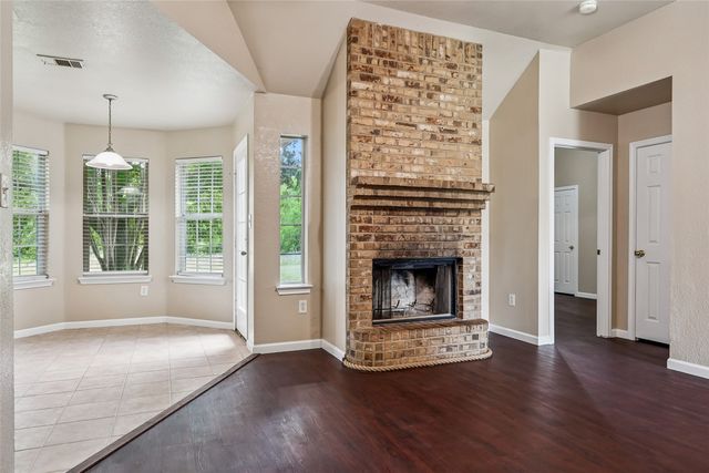 106 Owen Way, Waxahachie, TX 75165