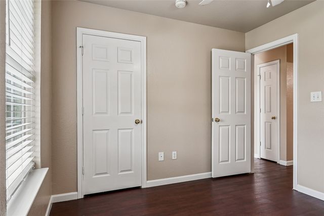 106 Owen Way, Waxahachie, TX 75165