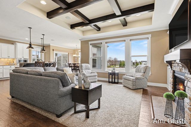 8232 Park West Drive, Jenison, MI 49428