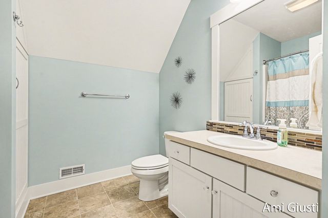 8232 Park West Drive, Jenison, MI 49428