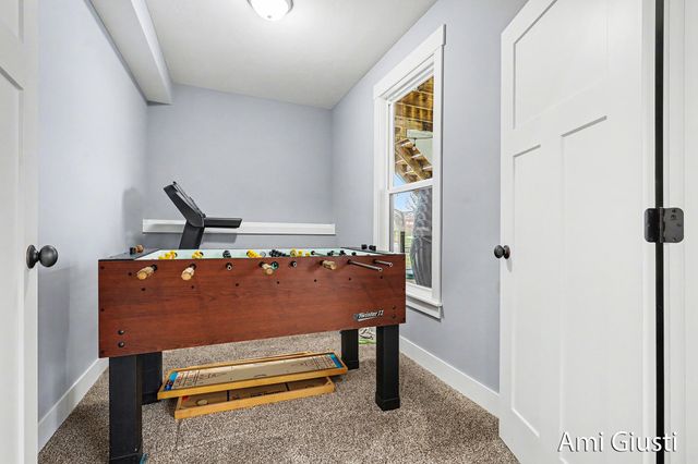 8232 Park West Drive, Jenison, MI 49428