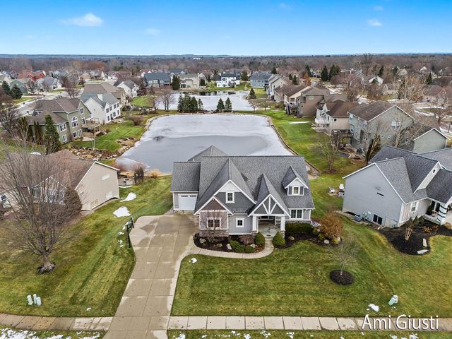 8232 Park West Drive, Jenison, MI 49428