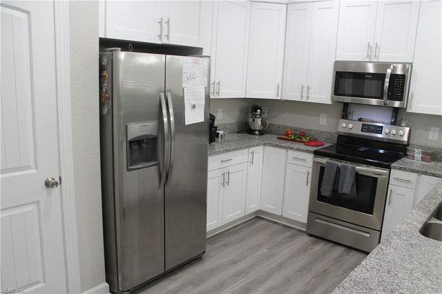 410 Smith ST, Suffolk, VA 23434