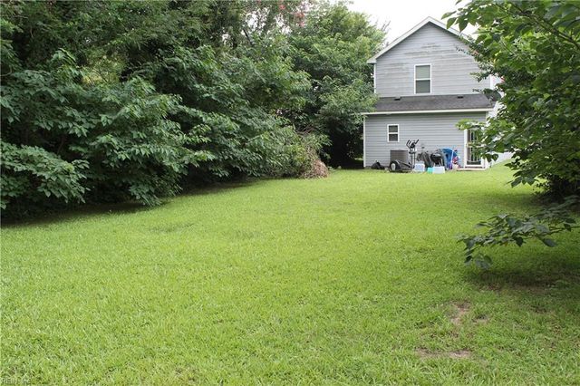 410 Smith ST, Suffolk, VA 23434