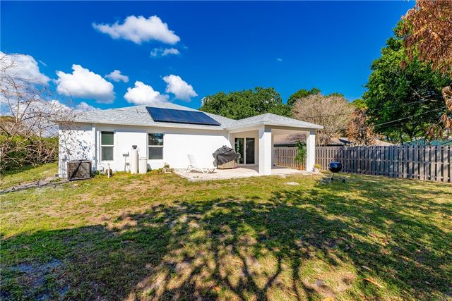 206 10th Court, Vero Beach, FL 32962