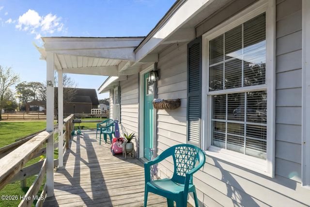 1768 Highway 24, Newport, NC 28570