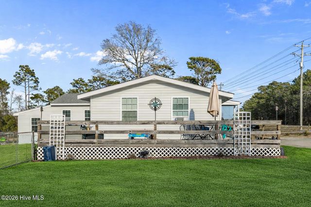 1768 Highway 24, Newport, NC 28570