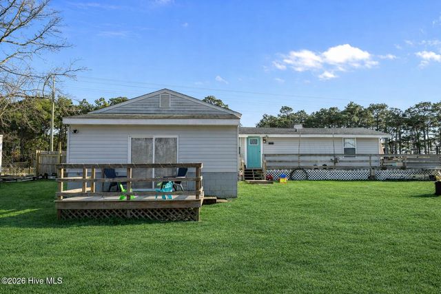 1768 Highway 24, Newport, NC 28570