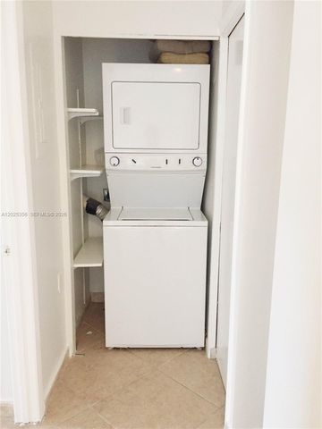 15570 SW 76th Ln B93-9, Miami, FL 33193