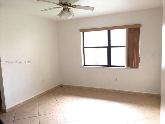 15570 SW 76th Ln B93-9, Miami, FL 33193