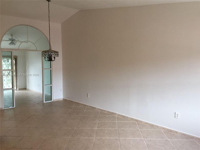 15570 SW 76th Ln B93-9, Miami, FL 33193