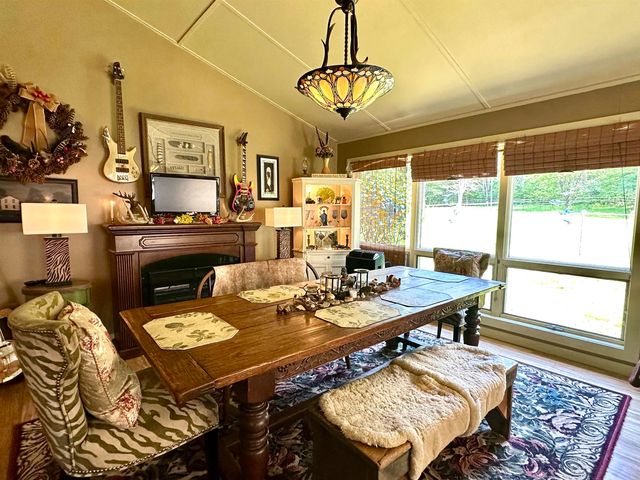 310 Cross Hill Road, Wilmot, NH 03287