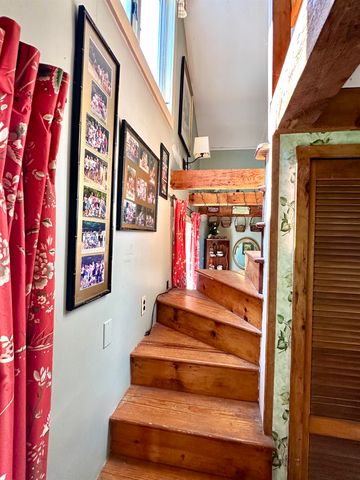 310 Cross Hill Road, Wilmot, NH 03287