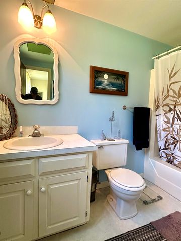 310 Cross Hill Road, Wilmot, NH 03287