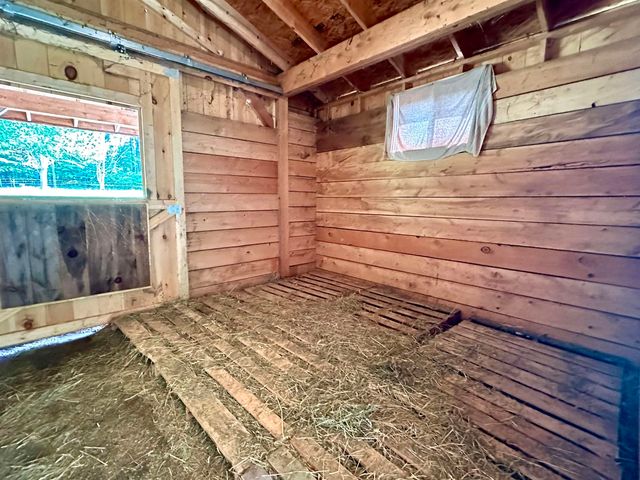 310 Cross Hill Road, Wilmot, NH 03287