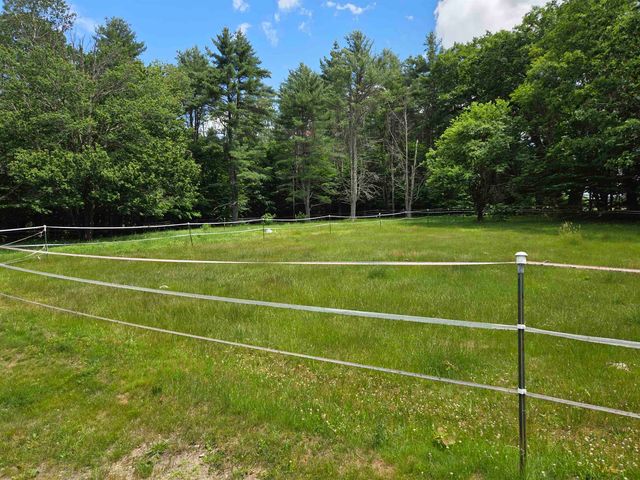 310 Cross Hill Road, Wilmot, NH 03287