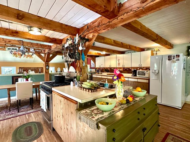310 Cross Hill Road, Wilmot, NH 03287