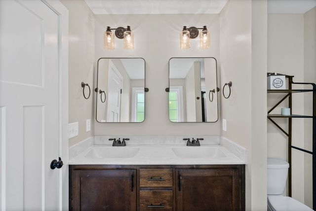 309 Wingfield Dr, Clarksville, TN 37043